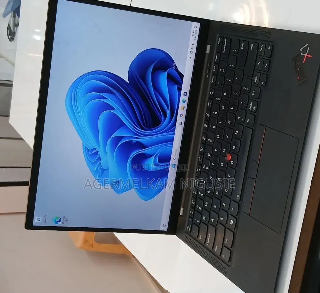 New Laptop Lenovo ThinkPad Yoga 16GB Intel Core i7 SSD 512GB