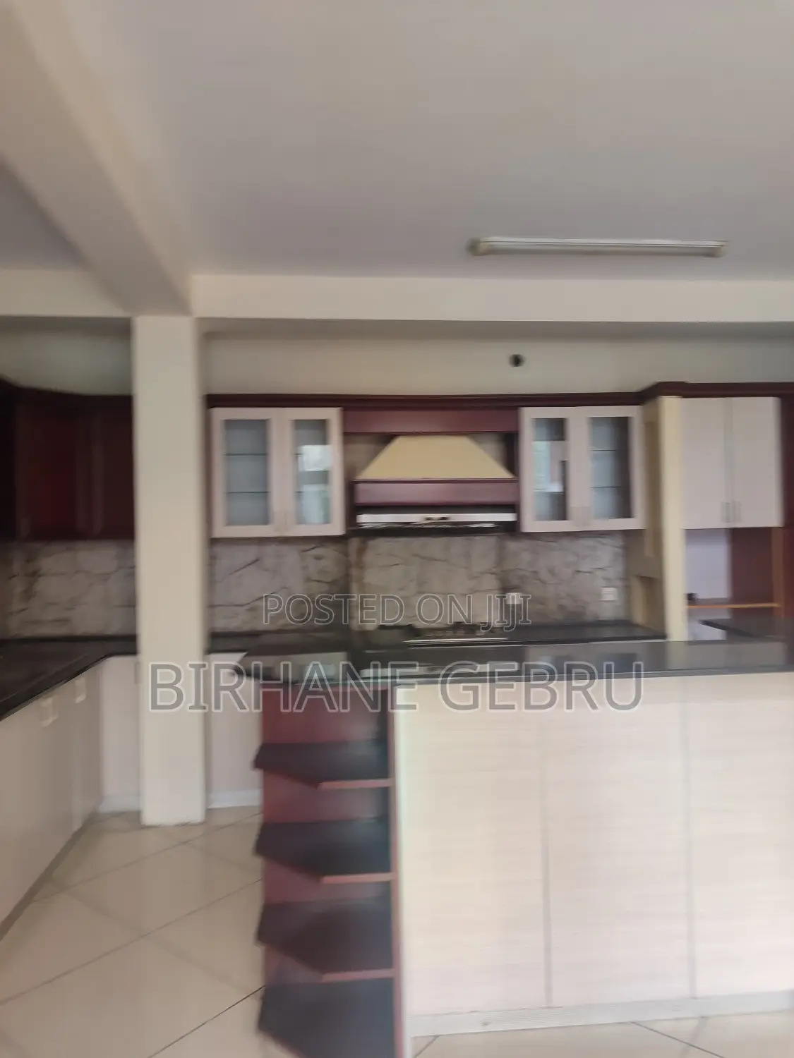 5bdrm House in G+2 House, Bole for rent