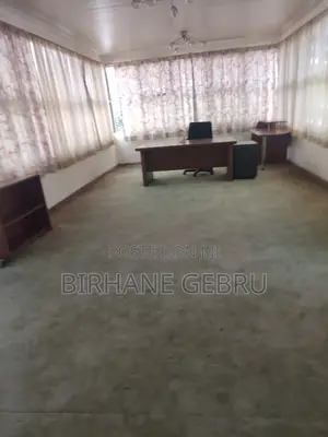 5bdrm House in G+2 House, Bole for rent