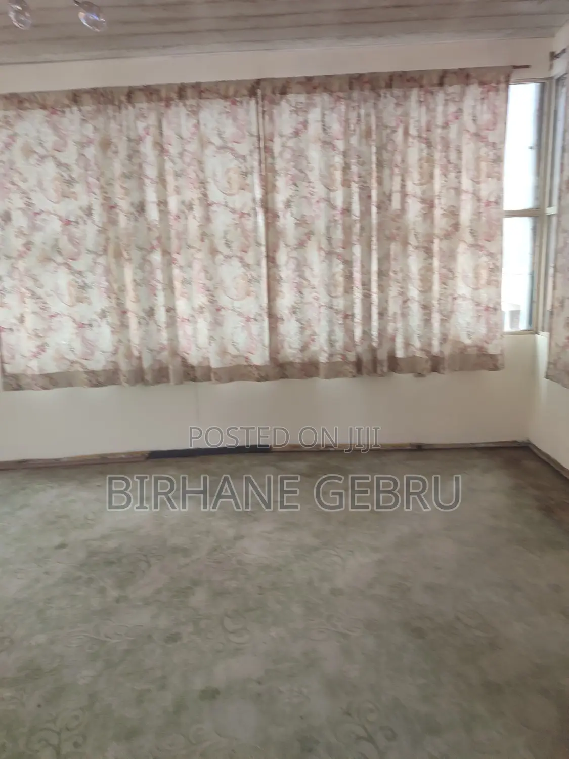 5bdrm House in G+2 House, Bole for rent