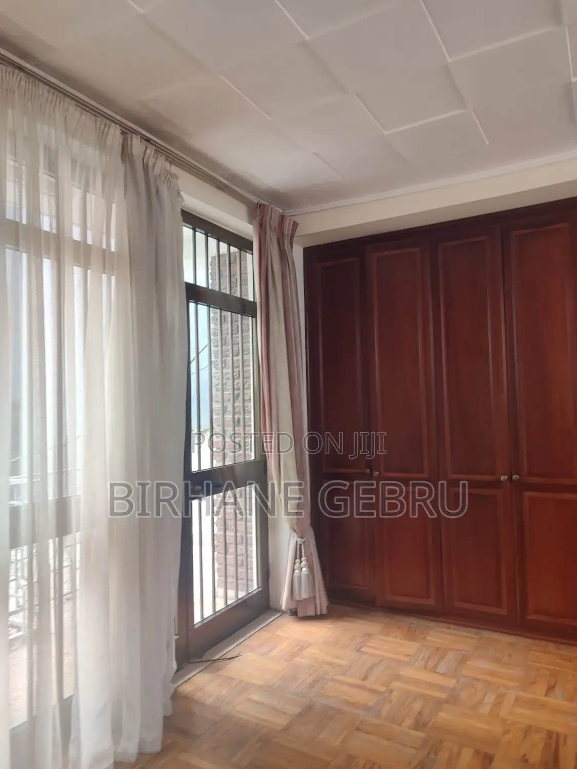 5bdrm House in G+2 House, Bole for rent
