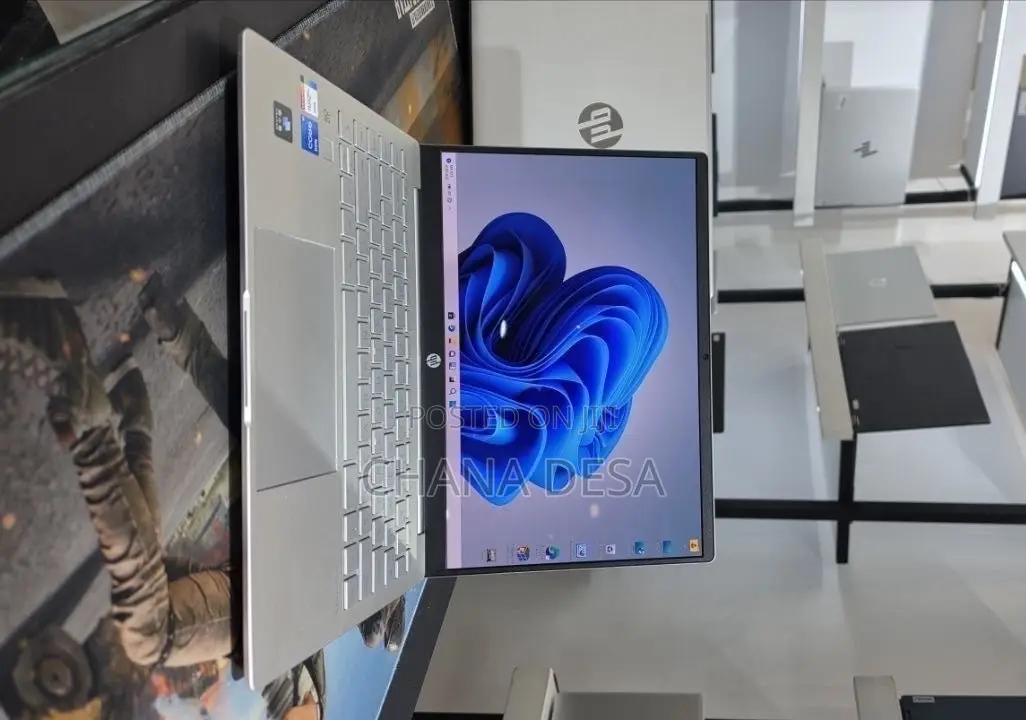 New Laptop HP 16GB Intel Core i5 SSD 512GB