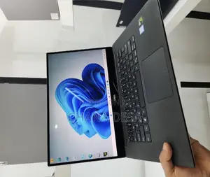 New Laptop Dell XPS 15 16GB Intel Core i7 SSD 512GB