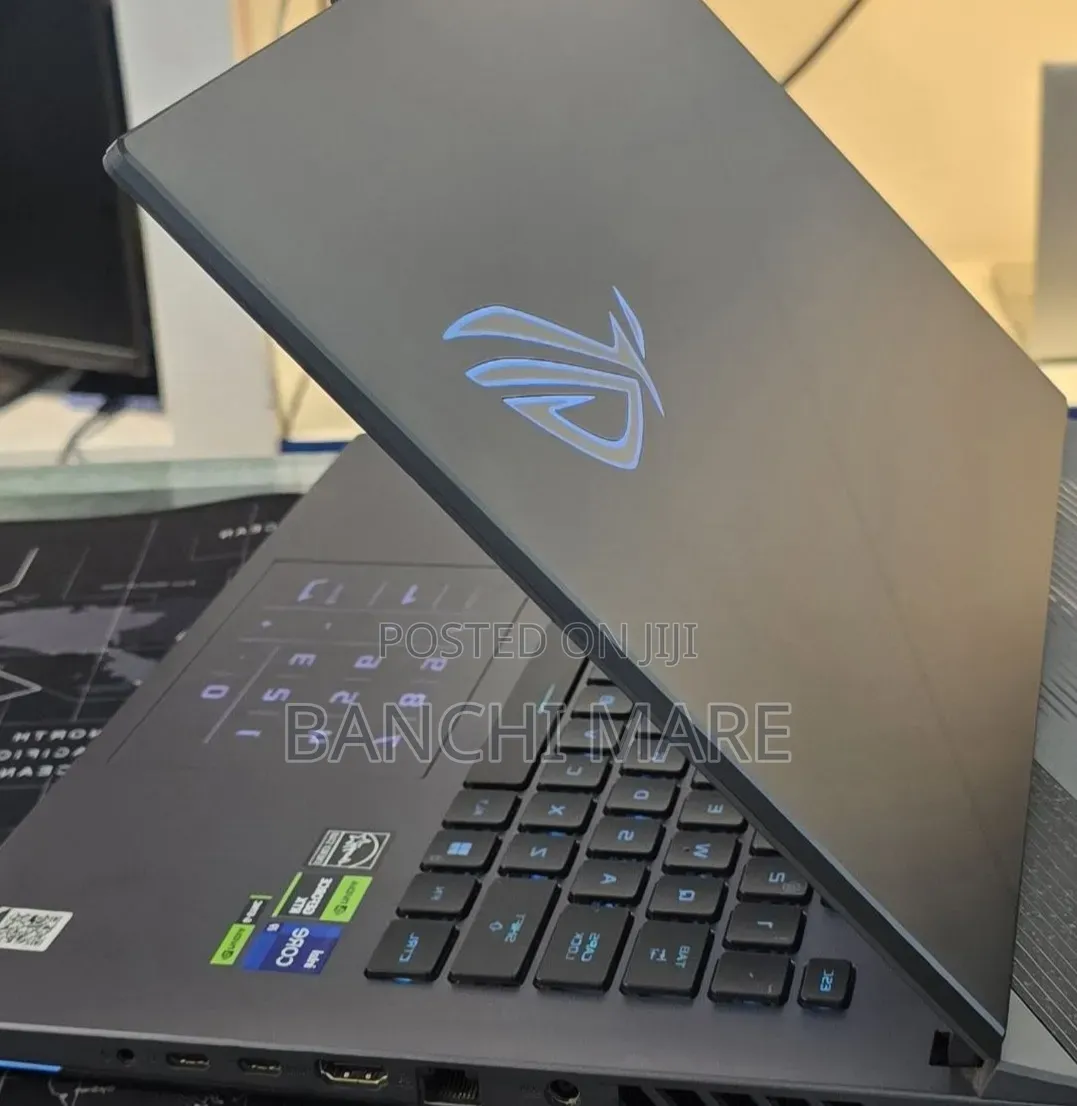 New Laptop Asus ROG Strix G15 16GB Intel Core i9 SSD 1T