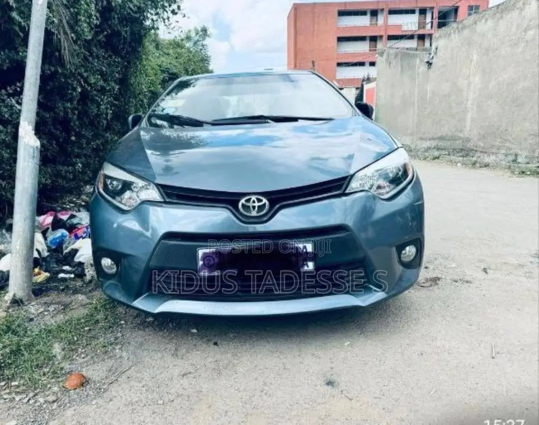 Toyota Corolla 2015 Blue