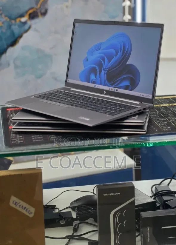New Laptop HP 16GB Intel Core i5 SSD 512GB