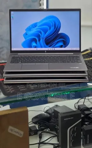 New Laptop HP 16GB Intel Core i5 SSD 512GB