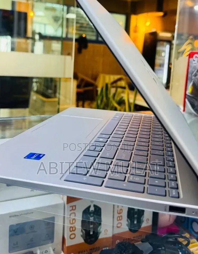 New Laptop HP Stream Notebook 16GB Intel Core i5 SSD 1T