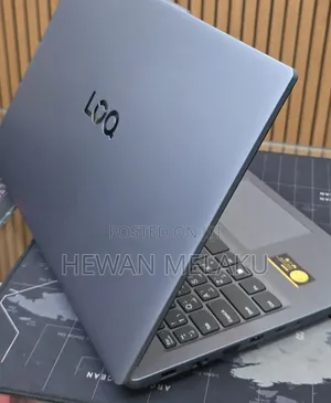 New Laptop Lenovo LOQ 15IRH8 12GB Intel Core i5 SSD 512GB