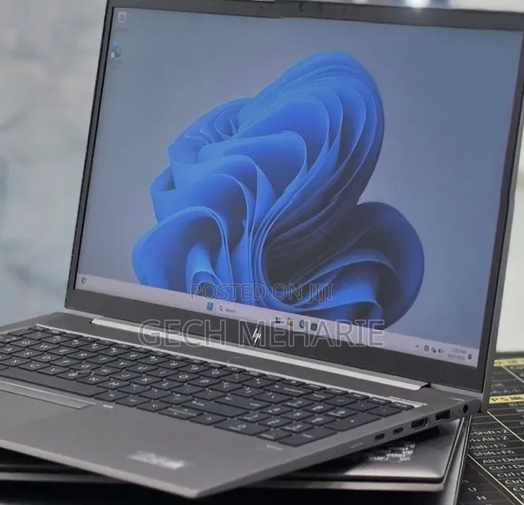 New Laptop HP ZBook Fury 15 G8 16GB Intel Core i5 SSD 512GB