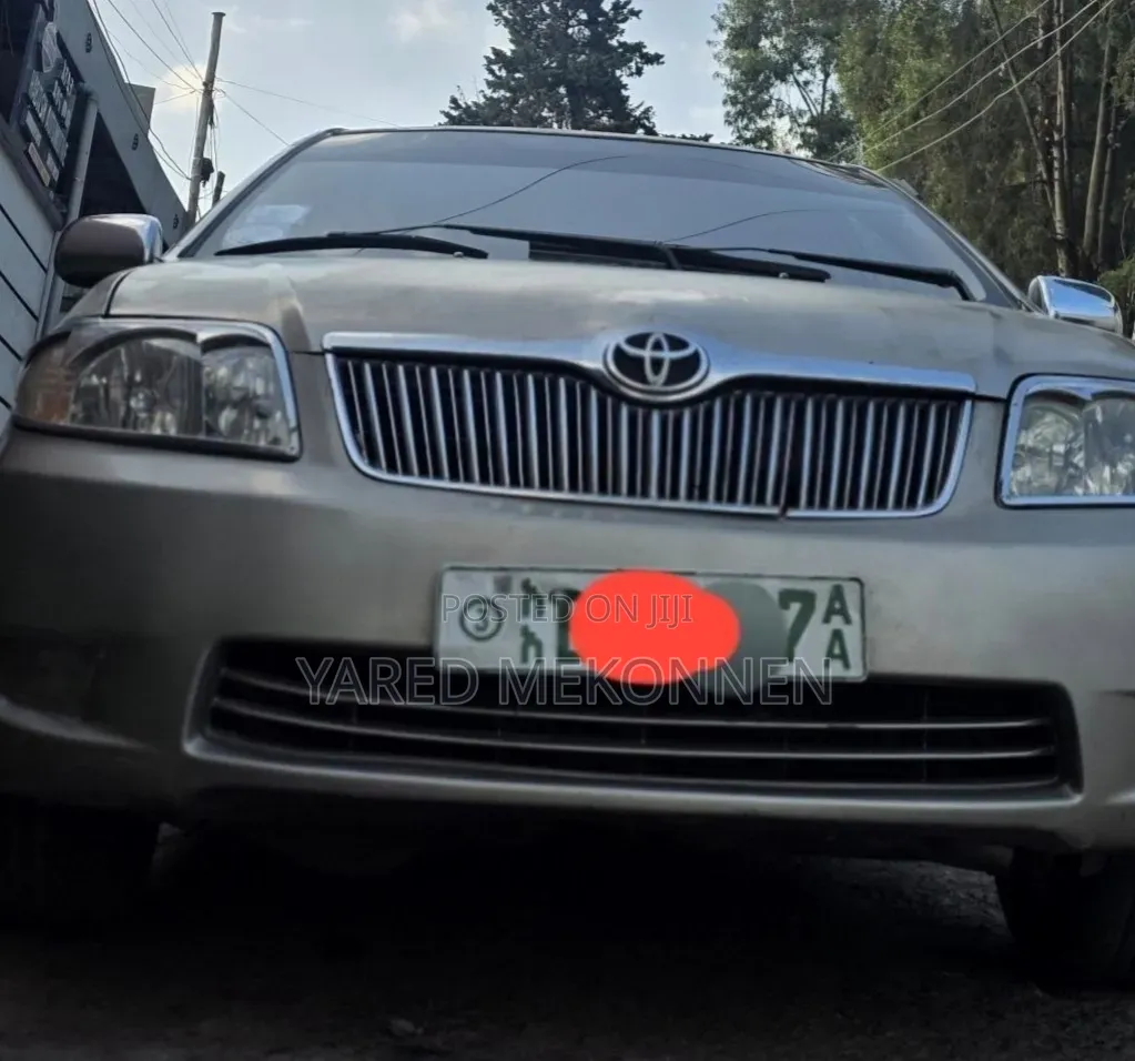 Toyota Corolla 2004 Gold