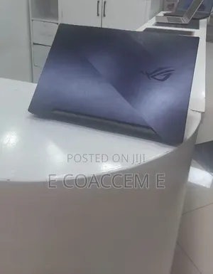 New Laptop Asus 16GB AMD Ryzen 7 SSD 512GB
