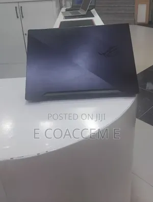 New Laptop Asus 16GB AMD Ryzen 7 SSD 512GB