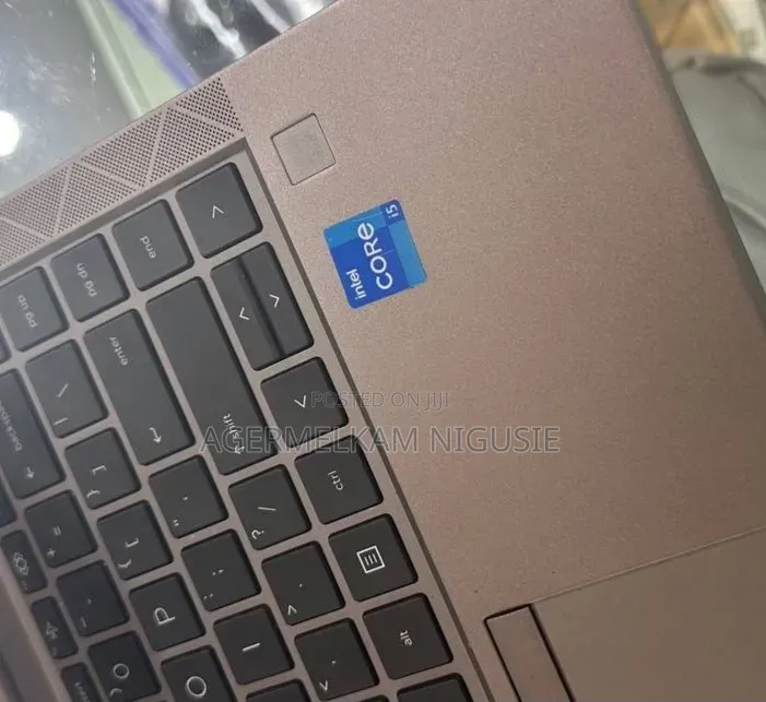 New Laptop HP ZBook Studio G8 16GB Intel Core i7 SSD 512GB