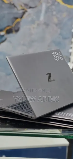 New Laptop HP ZBook 15 16GB Intel Core i5 SSD 512GB