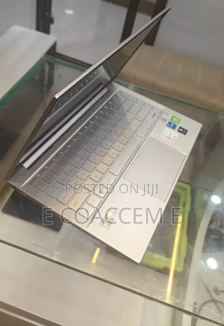 New Laptop HP 16GB Intel Core i5 SSD 512GB