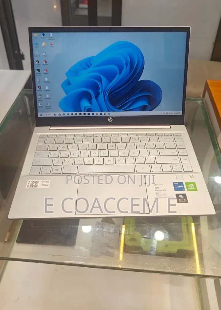New Laptop HP 16GB Intel Core i5 SSD 512GB