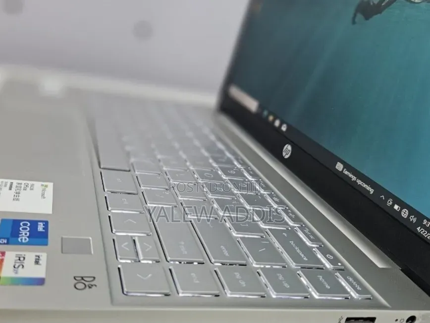 New Laptop HP Pavilion 15 8GB Intel Core i5 SSD 512GB