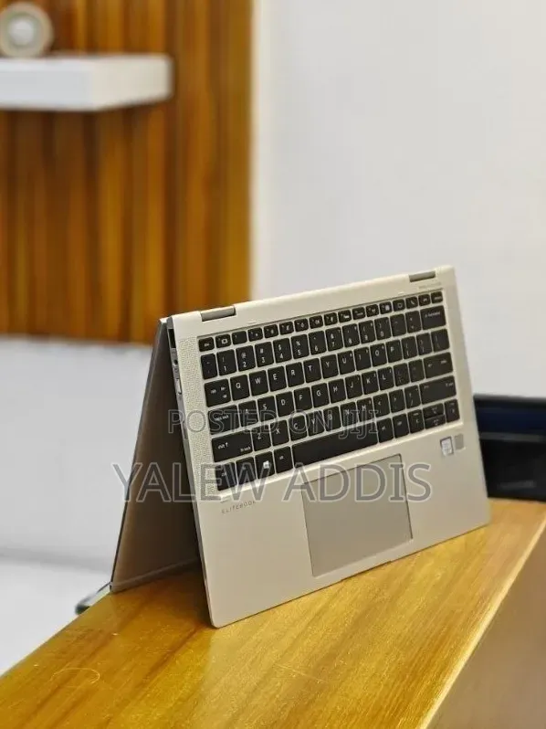 New Laptop HP EliteBook 860 G9 16GB Intel Core i7 SSD 512GB