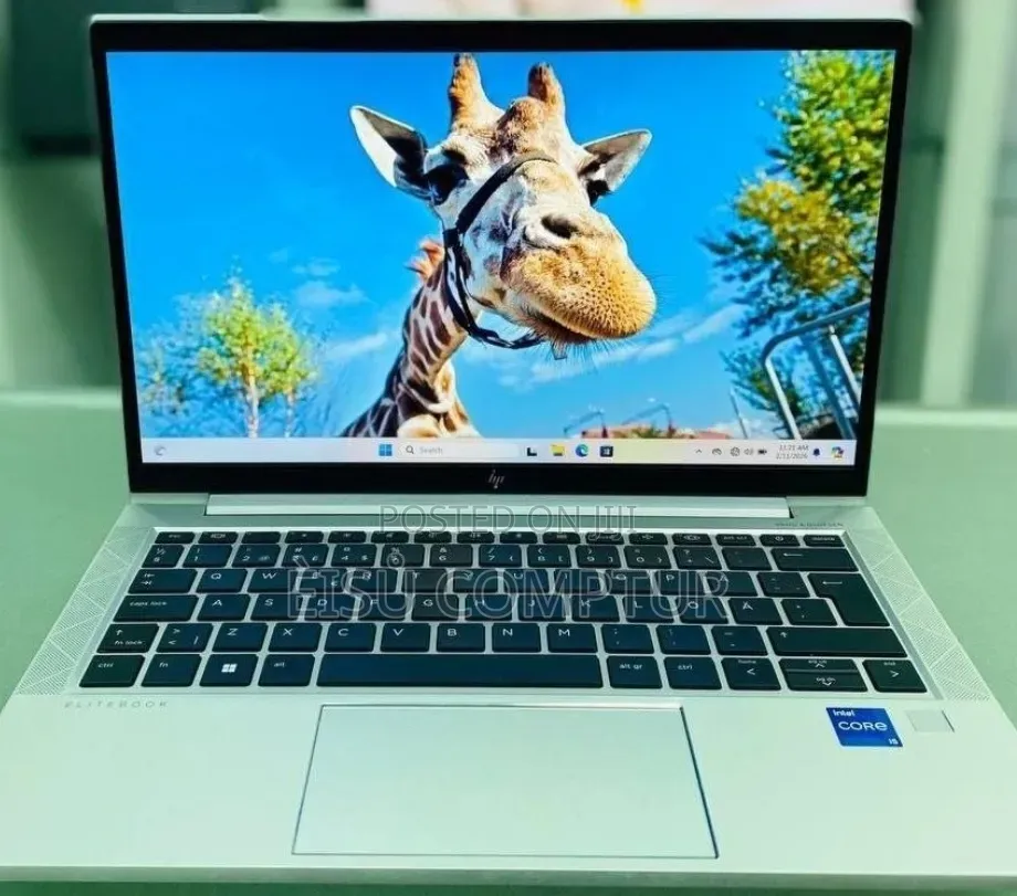 New Laptop HP EliteBook 830 G8 16GB Intel Core i5 SSD 512GB