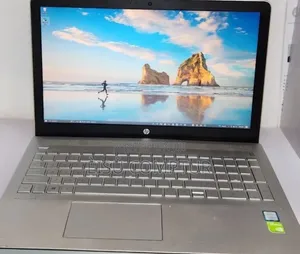 New Laptop HP Pavilion 15 8GB Intel Core i5 SSD 1T