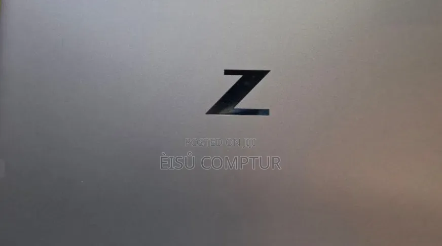 New Laptop HP ZBook Studio G8 16GB Intel Core i5 SSD 512GB