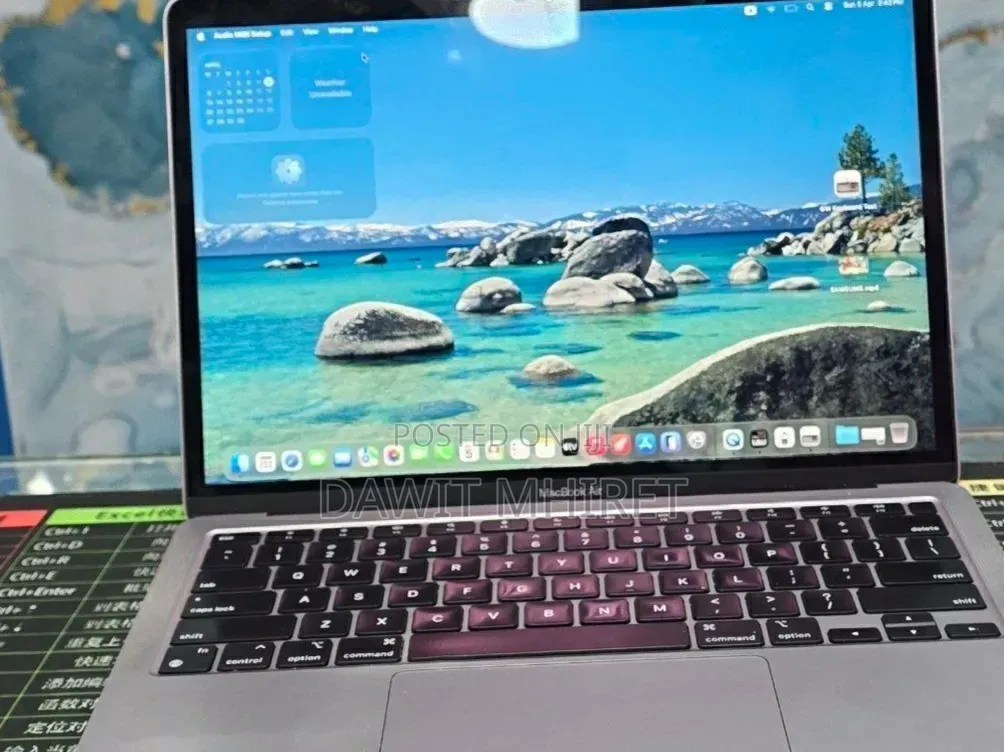New Laptop Apple MacBook Air 2020 M1 8GB Apple M1 SSD 256GB
