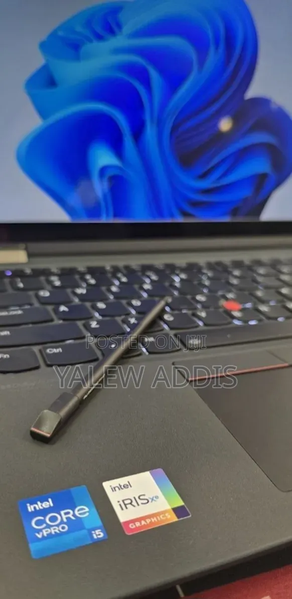New Laptop Lenovo ThinkPad x13 Yoga 16GB Intel Core i5 SSD 512GB