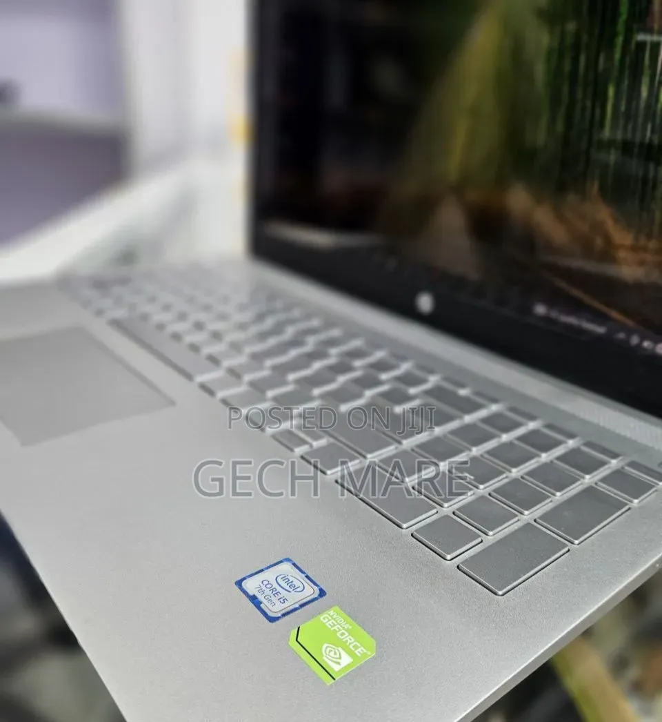 New Laptop HP Pavilion 15 8GB Intel Core i5 SSD 1T