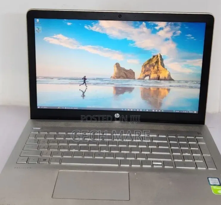 New Laptop HP Pavilion 15 8GB Intel Core i5 SSD 1T