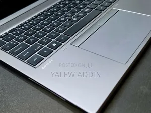 New Laptop HP ZBook Firefly G8 16GB Intel Core i5 SSD 512GB