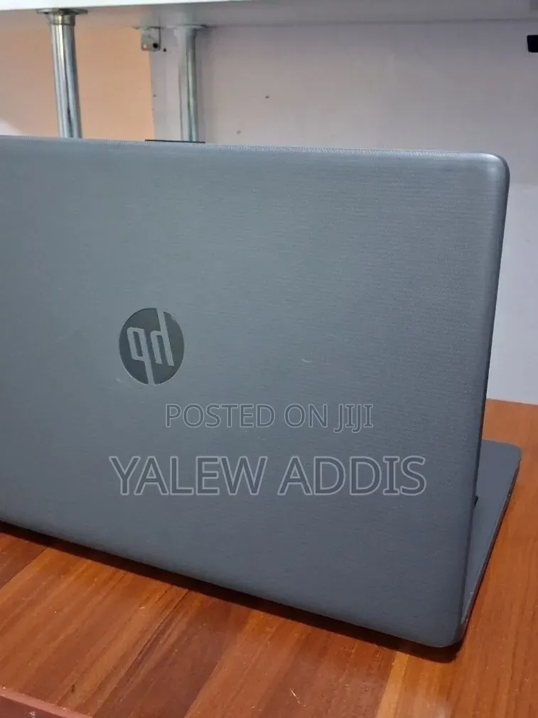 New Laptop HP Stream Notebook 8GB Intel Core i7 SSD 256GB