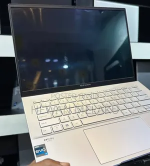 New Laptop Asus Zenbook 14 16GB Intel Core i9 SSD 512GB