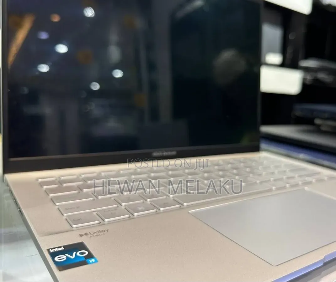 New Laptop Asus Zenbook 14 16GB Intel Core i9 SSD 512GB