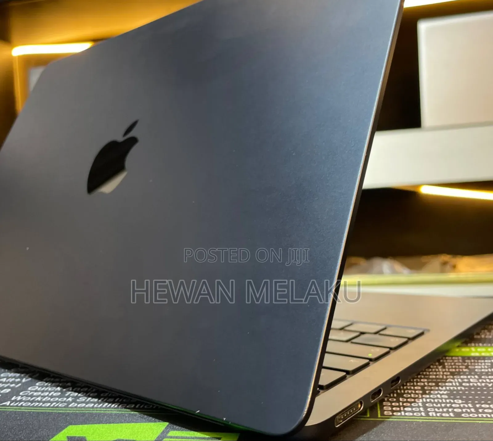 New Laptop Apple MacBook Air 2023 M2 8GB Apple M2 SSD 512GB