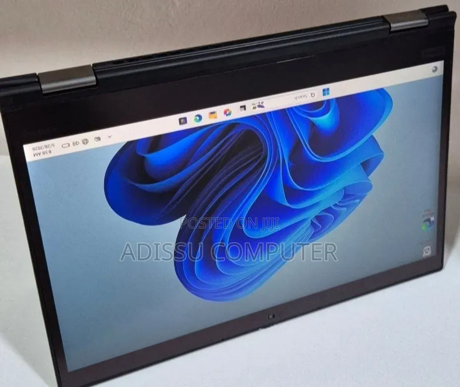 New Laptop Lenovo ThinkPad X390 Yoga 16GB Intel Core i5 SSD 256GB