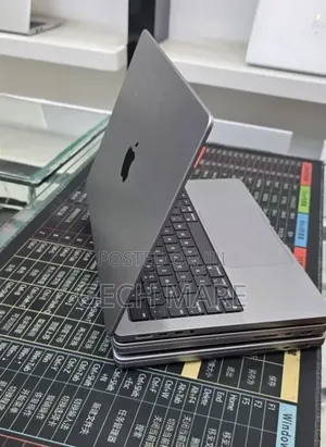 New Laptop Apple MacBook Pro 2021 M1 16GB Apple M1 Pro SSD 512GB