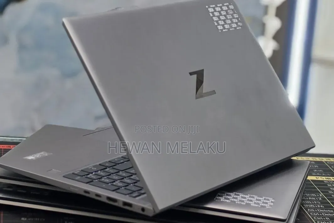 New Laptop HP ZBook 15 16GB Intel Core i5 SSD 512GB