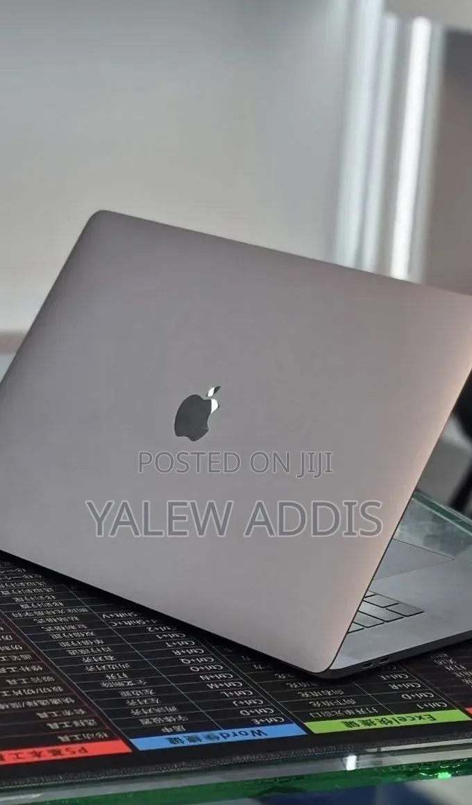 New Laptop Apple MacBook Pro 2019 32GB Intel Core i7 SSD 1T