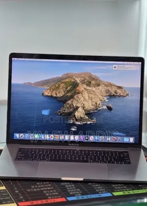 New Laptop Apple MacBook Pro 2019 32GB Intel Core i7 SSD 1T