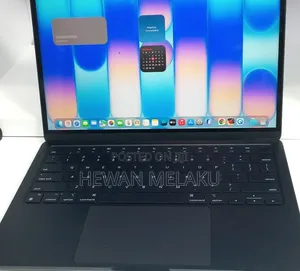 New Laptop Apple MacBook Air 2022 M2 8GB Apple M2 SSD 256GB