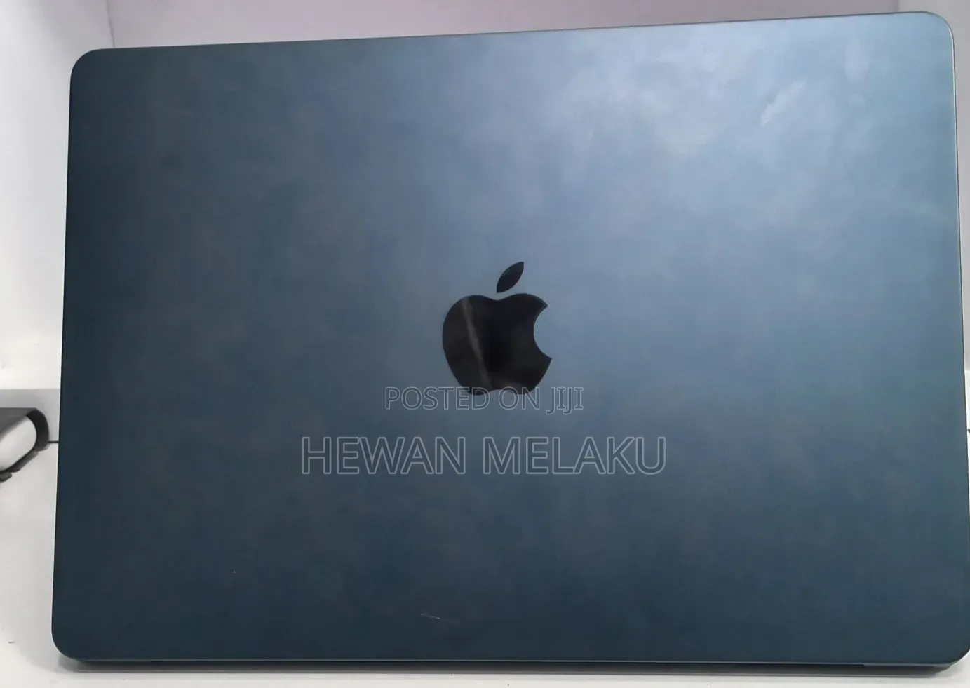 New Laptop Apple MacBook Air 2022 M2 8GB Apple M2 SSD 256GB
