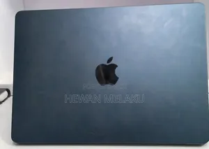 New Laptop Apple MacBook Air 2022 M2 8GB Apple M2 SSD 256GB