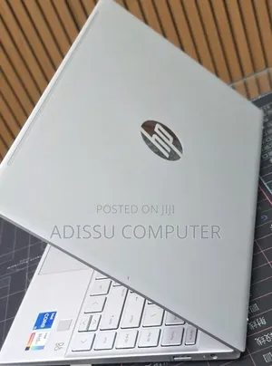 New Laptop HP Pavilion 14 8GB Intel Core i5 SSD 512GB