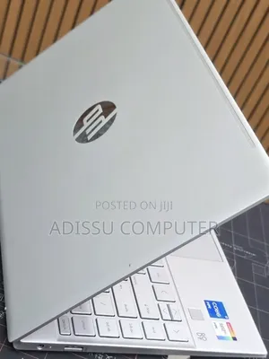 New Laptop HP Pavilion 14 8GB Intel Core i5 SSD 512GB