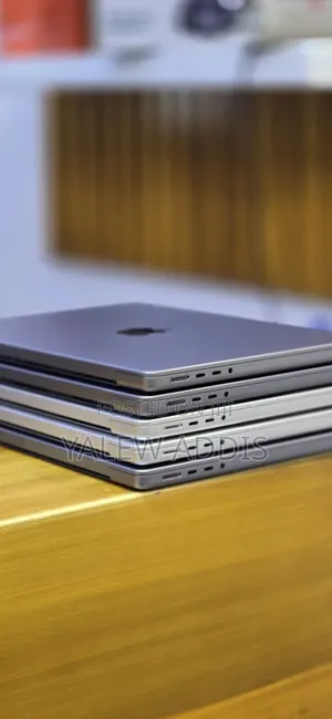 New Laptop Apple MacBook Air 2020 M1 32GB Apple M1 Pro SSD 512GB