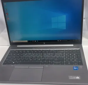 New Laptop HP ZBook Firefly G8 16GB Intel Core i7 SSD 512GB
