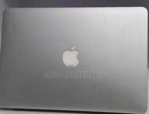 New Laptop Apple MacBook Air 2017 8GB Intel Core i7 SSD 128GB
