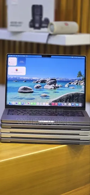 New Laptop Apple MacBook Pro 2021 M1 32GB Apple M1 Pro SSD 512GB