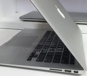 New Laptop Apple MacBook Air 2017 8GB Intel Core i7 SSD 128GB